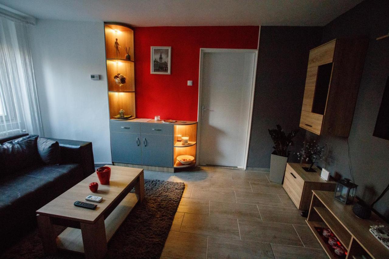 7 Days Premium Apartment Subotica Exterior foto